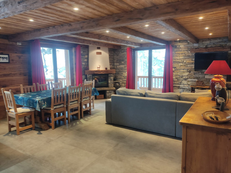 salon-et-table-17545843