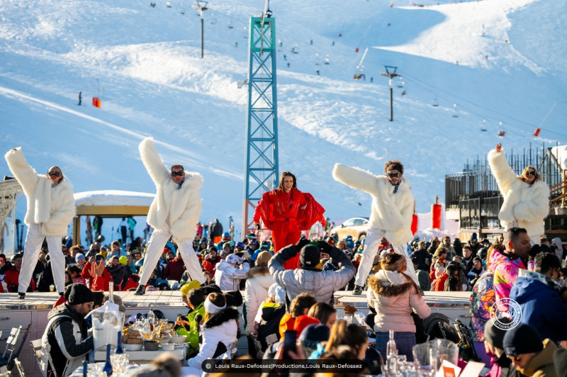 show-la-folie-douce-15075235