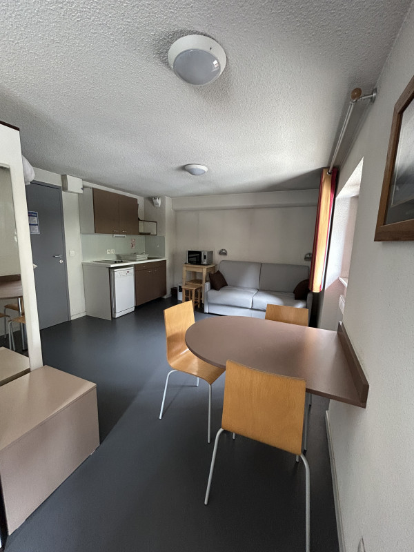 studio-3pers-7-19200247